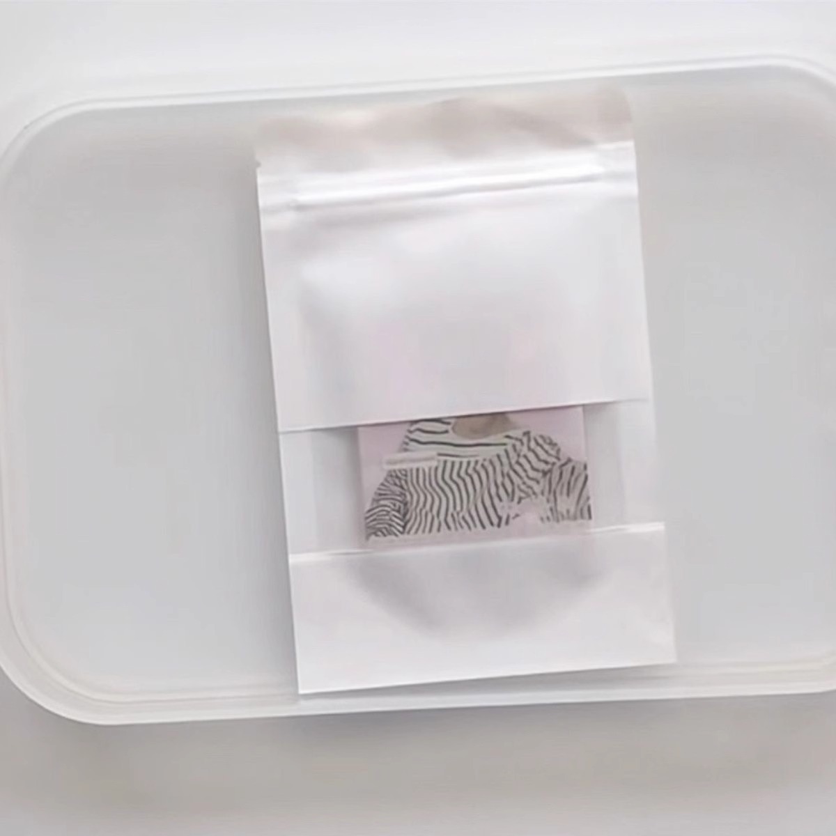 High appearance level, InS-style white window self-sealing bag, kraft paper gift bag, card packaging material, accessory storage bag pic 4