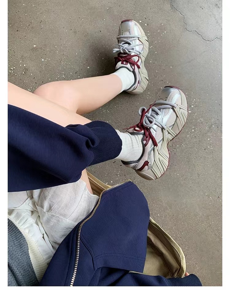 葡萄妈同款 画报女孩 时髦双鞋带网面拼接厚底增高老爹鞋女真皮详情27