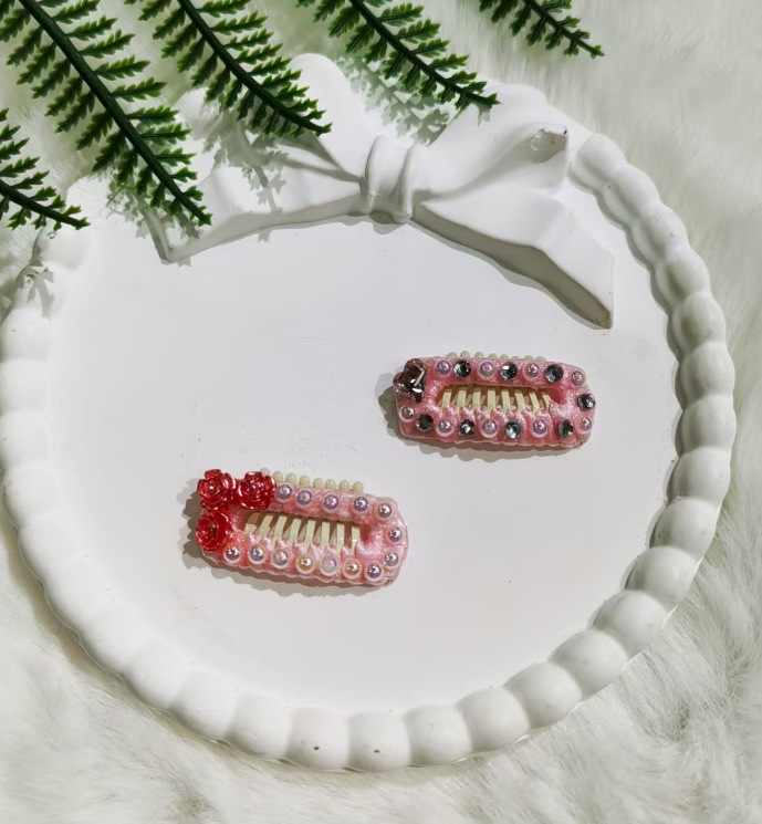 New pet hair clips, handcrafted pet hair accessories, fashionable dog and cat hair clips, headwear, pet accessories pic 12