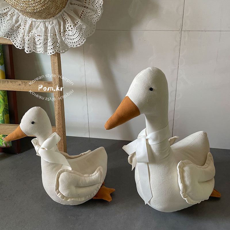 新款韩版可爱小鸭子娃娃大小号可蹲立棉麻儿童安抚玩具房间摆件物详情8
