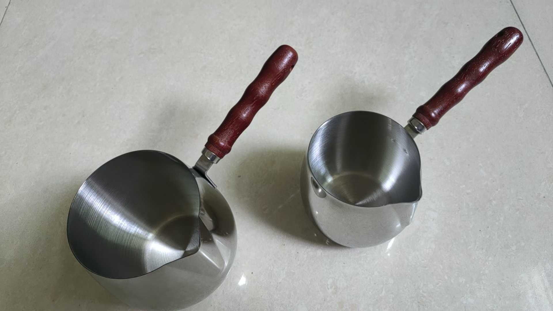 304 stainless steel latte art milk cup, small oil-pouring pot, hot oil baby food pot, milk pot, long handle, household oil-pouring pot pic 6