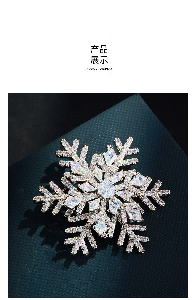 Original design rotatable snowflake brooch with a light luxury and high-end feel, ice crystal texture three-dimensional multi-layer exquisite brooch pic 13