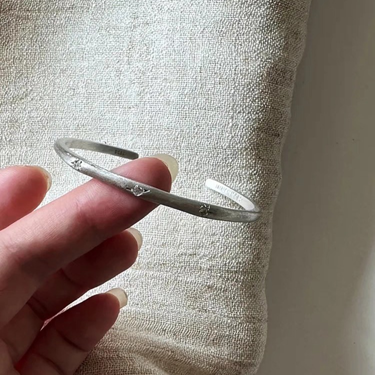 S925纯银拉丝星芒手镯高级感气质设计通体银精致手饰情人节礼物手环详情2