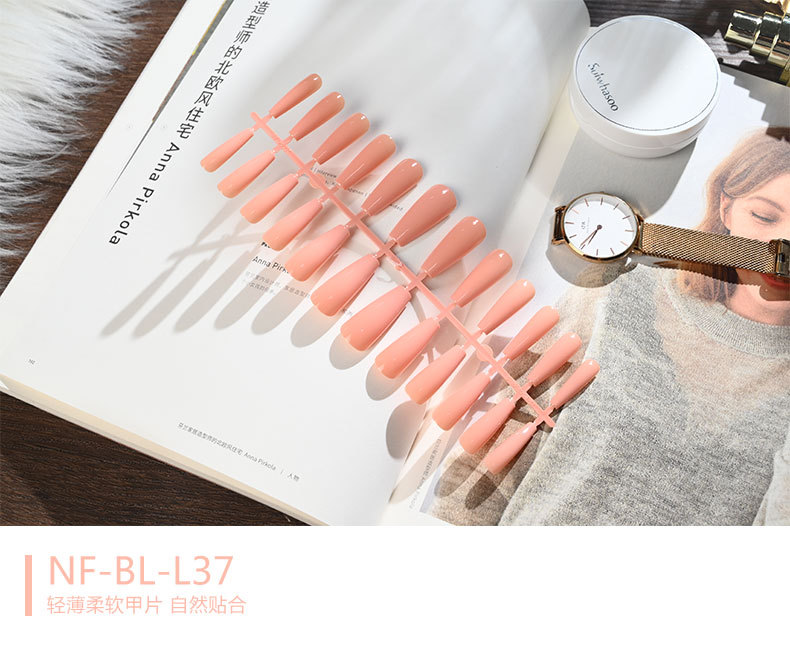 The long ballet nail with solid color and glossy oil from Europe and America, the mid-length trapezoidal nail art piece, and the false nails are exquisite and simple pic 37