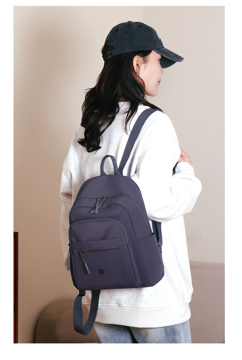 新款大容量双肩包百搭轻便尼龙包简约潮搭旅行包都市风靓丽背包详情20