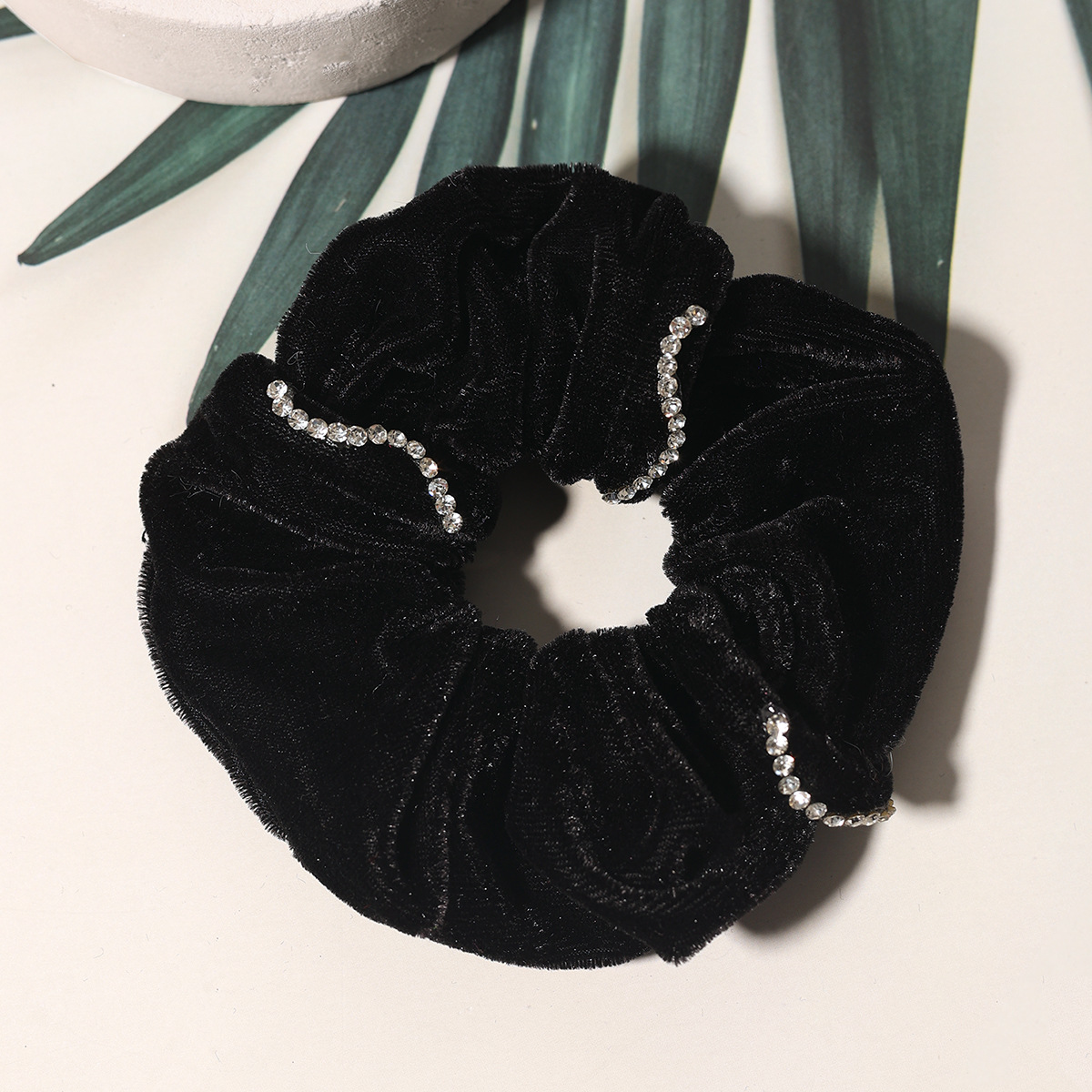新款镶钻不倒绒发圈金丝绒带钻头饰盘发点钻绒布大肠圈韩版发饰详情8