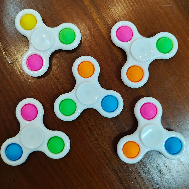 Wholesale three-leaf bubble fidget spinners, finger spinning toys, traditional sports and leisure entertainment pic 7