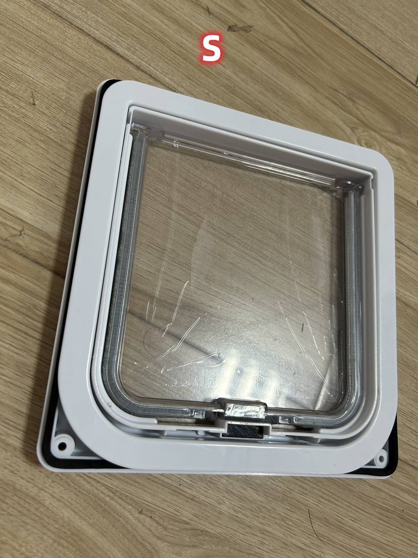 双向自由进出宠物门猫门洞狗门洞猫咪小狗出入门安装木门玻璃门洞详情2