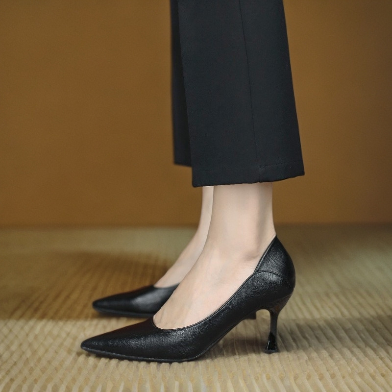 The 2025 new black professional high heels with soft leather can be worn at the back, single toe, pointed toe and thin heel. Work shoes for women pic 12