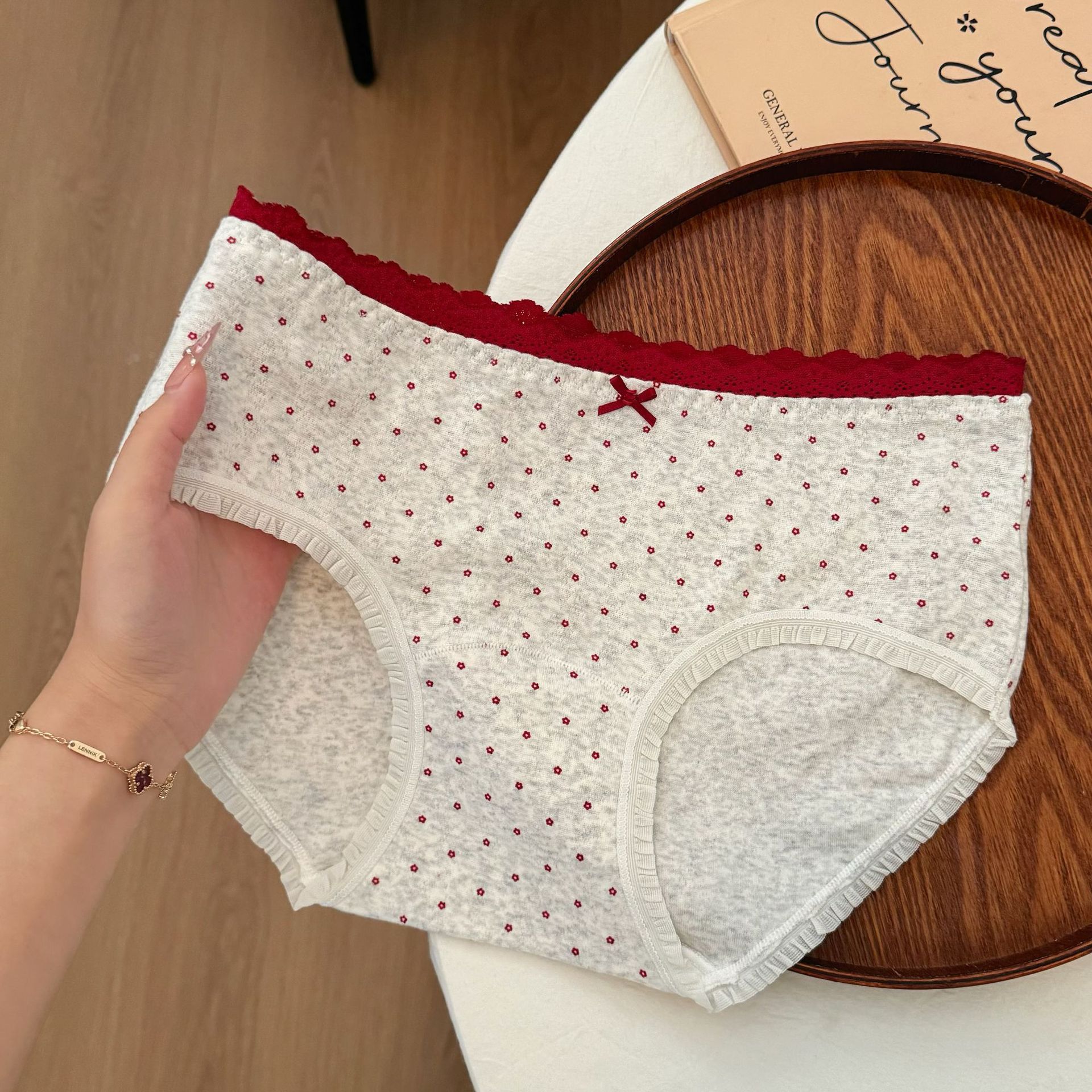 甜美10A抑菌少女纯棉内裤透气加长底裆可爱印花中腰包臀三角裤女详情15