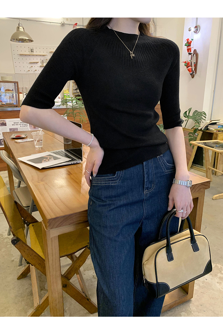 This Korean high-end, super good-looking off-the-shoulder, mid-sleeved knitted sweater is a new slimming top for women in Spring/Summer 2025 pic 18