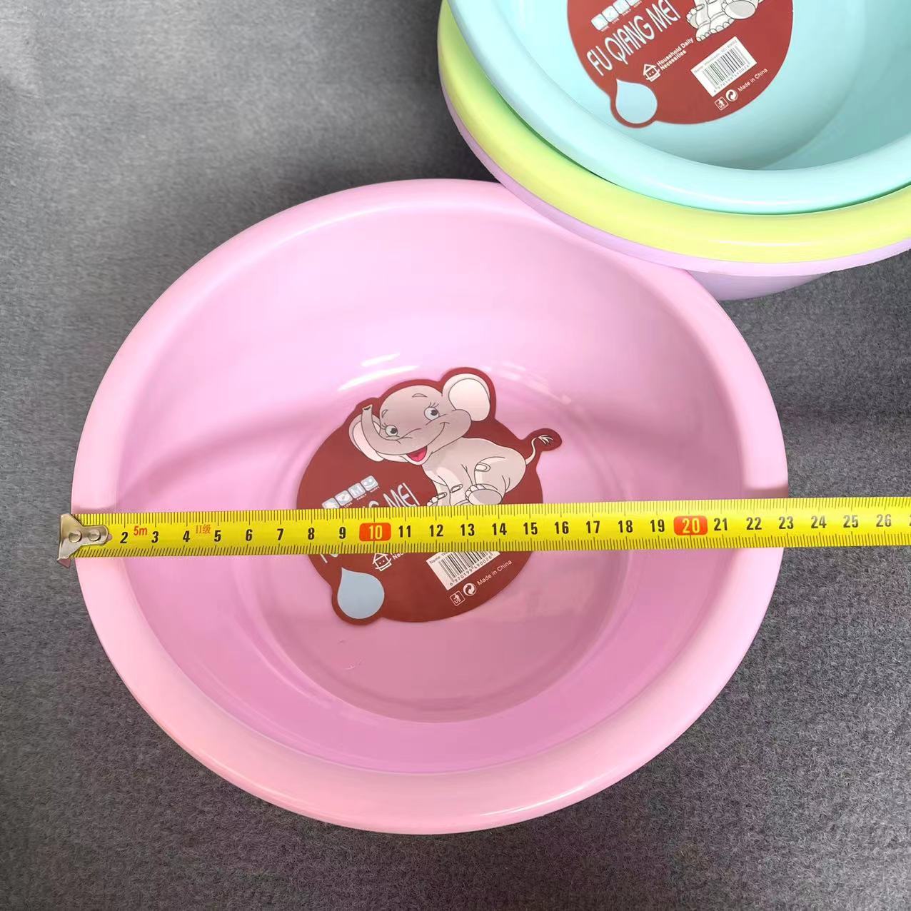 【 Zone 3-9 】9002 Baby Elephant Basin 280 yuan per box 9002 baby Elephant Basin, new material plastic basin, Water-Splashing Festival washing basin, Fruit Basin, one or two yuan, wholesale and distribution pic 1