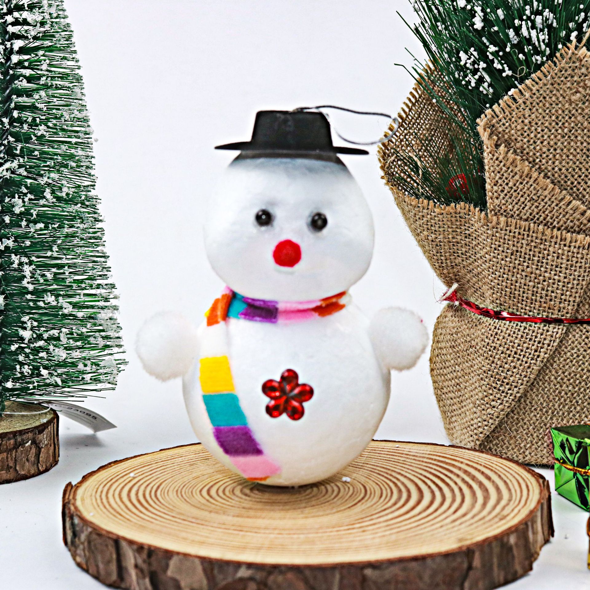 Christmas foam snowman three-dimensional decoration 12x9cm, single shopping mall hotel scene arrangement, Christmas decoration supplies, office culture, Christmas supplies pic 4
