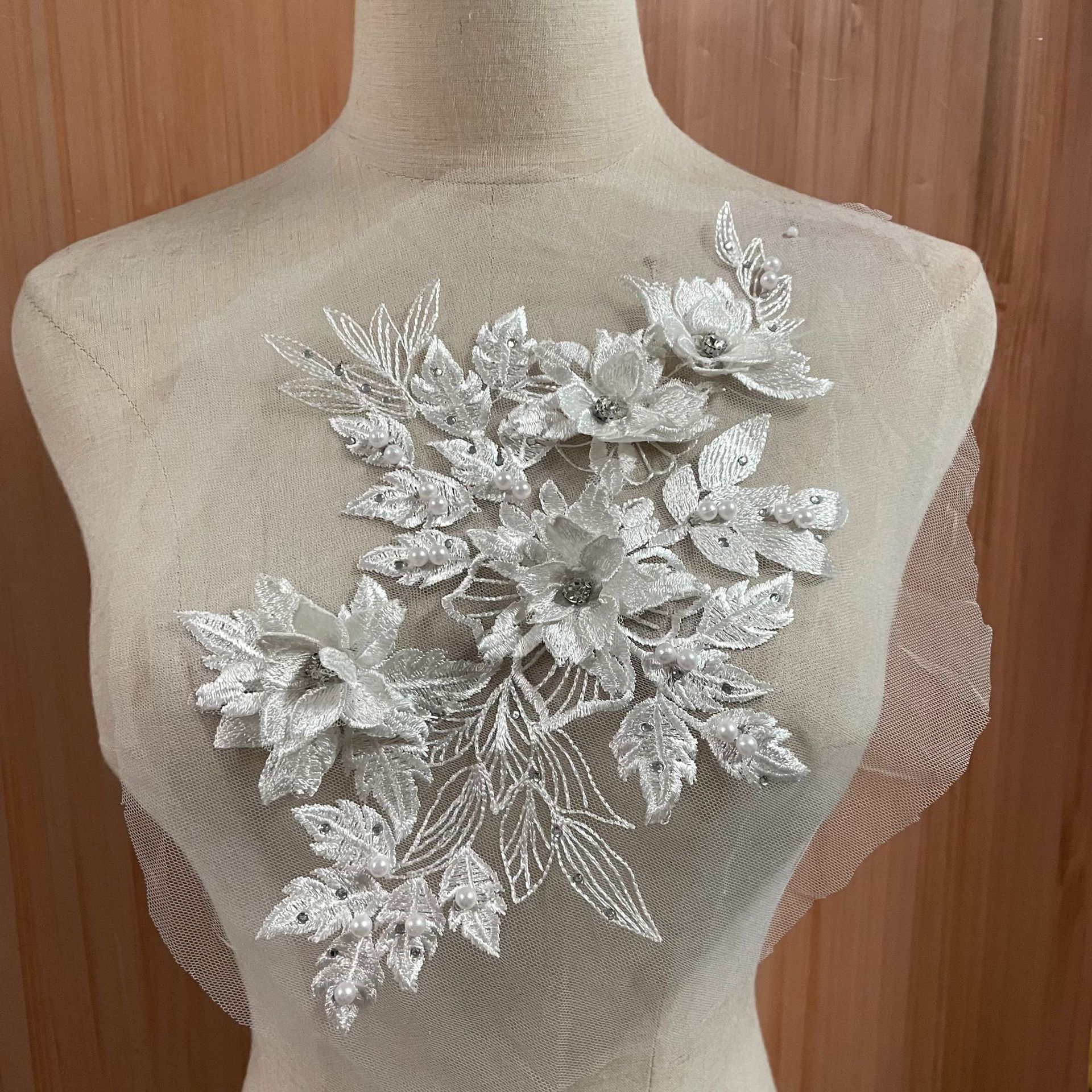 New lace three-dimensional flower fabric applique clothing accessories, hand-stitched diamond decorative applique DIY Hanfu collar flower pic 2