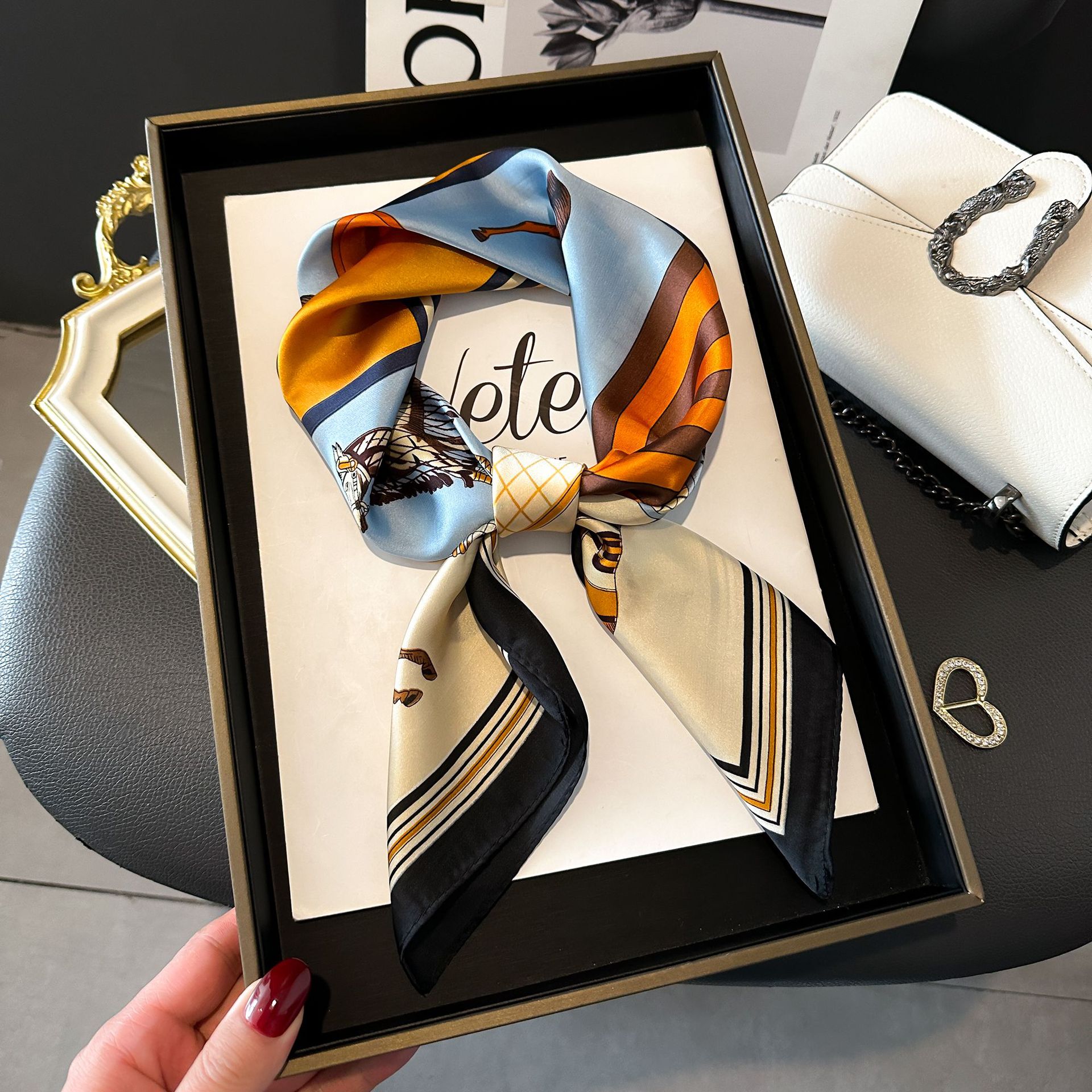 新款丝巾女时尚百搭高级感小方巾韩版护颈领巾春秋复古围巾绑包详情18