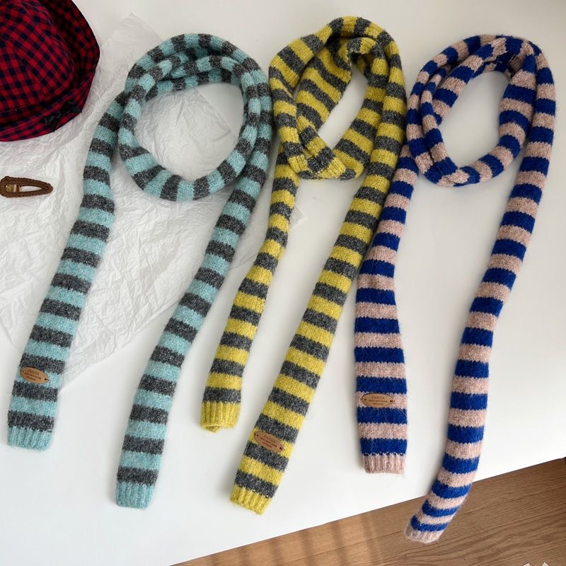 One-piece consignment Korean-style niche knitted color-blocked scarves for women, fashionable Y2k, long wool blend, versatile and layered. Cross-border street stall wholesale pic 5