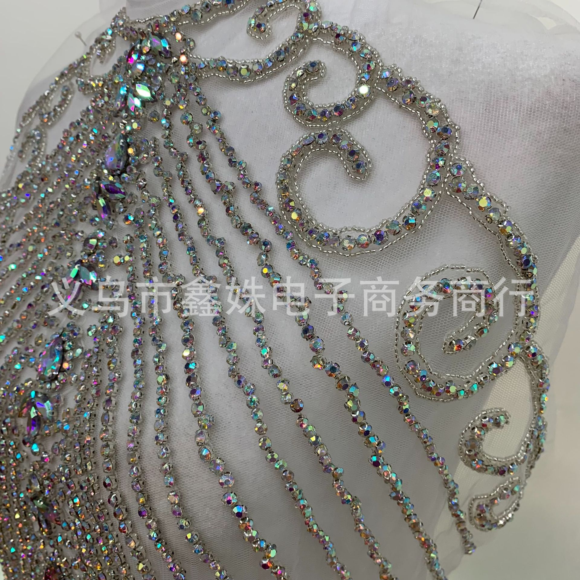 Factory wholesale deep V-neck dresses, wedding gowns, catwalk shows, hosting coming-of-age ceremonies, banquets, dance gowns, heavy stitch beaded fabric pic 18