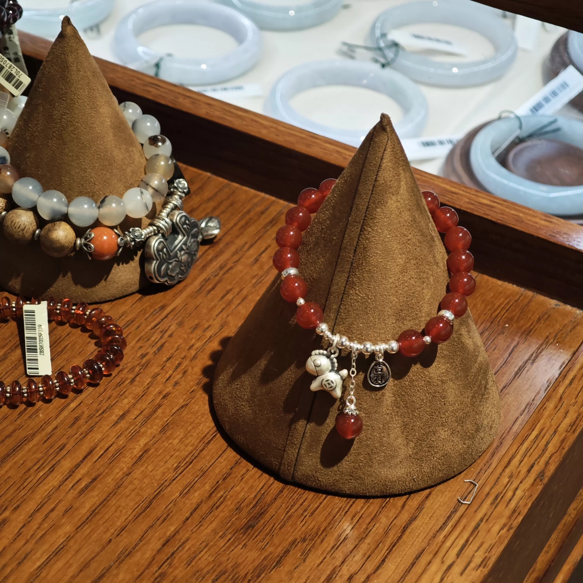 S925 sterling silver 12.4 red agate bracelet for women, new Chinese-style niche design sense, auspicious and lucky bracelet, national trend pic 5