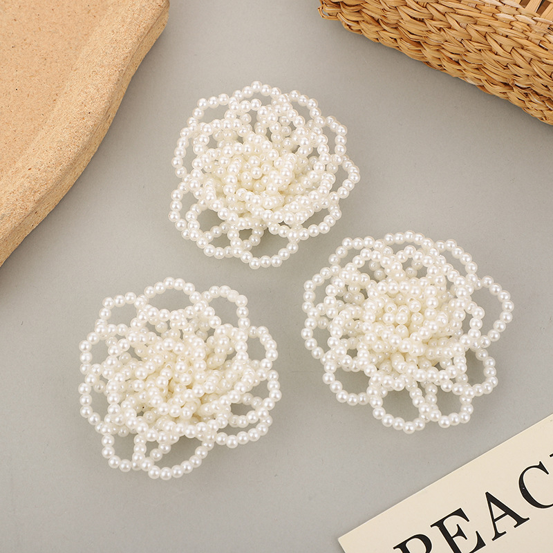 Korean-style handcrafted beaded three-dimensional camellia brooch, clothing accessories, hair accessories, DIY fabric stickers, shoes, hats, bags and accessories pic 2