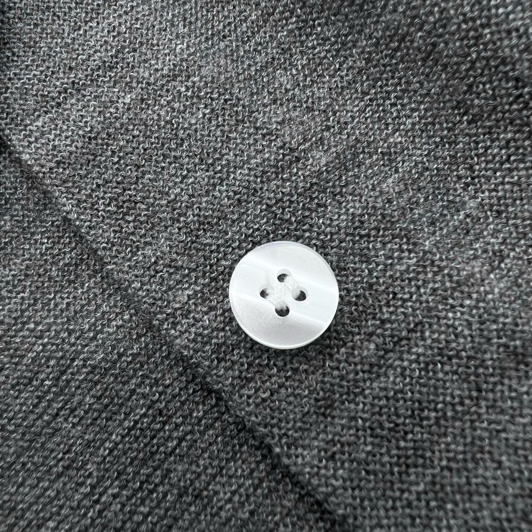 The 2024 summer new M fine-count woolen woven label commuting, smart and stylish slim short knitted cardigan pic 15