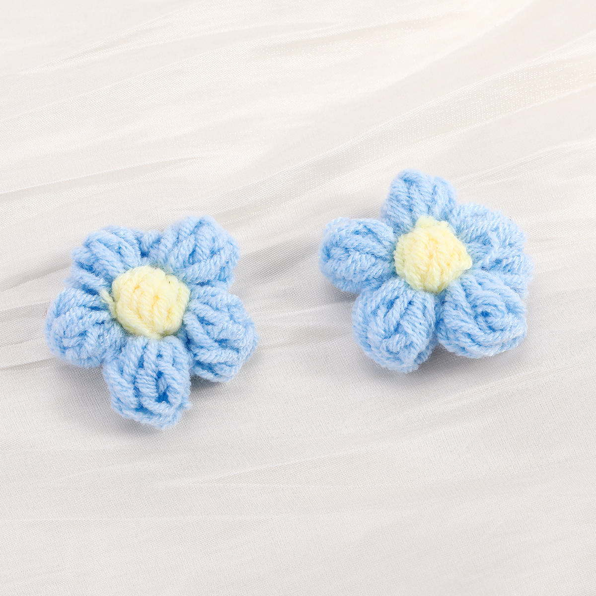 Cute handmade choux pastry, cotton, wool, thread, flower diy accessories, corsages, clothing accessories, bag pendants materials pic 16