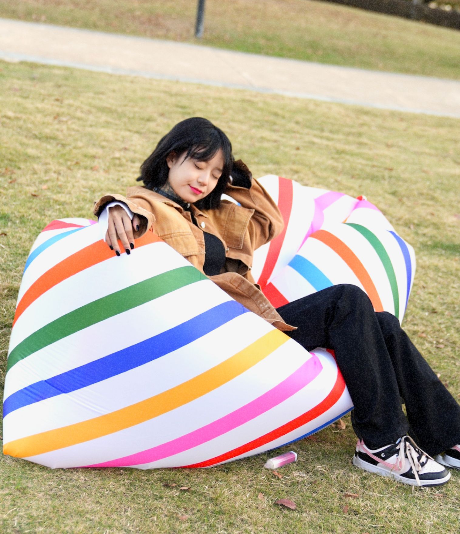 户外网红充气沙发空气沙发黑白格音乐节印花野餐垫装备露营用品详情11