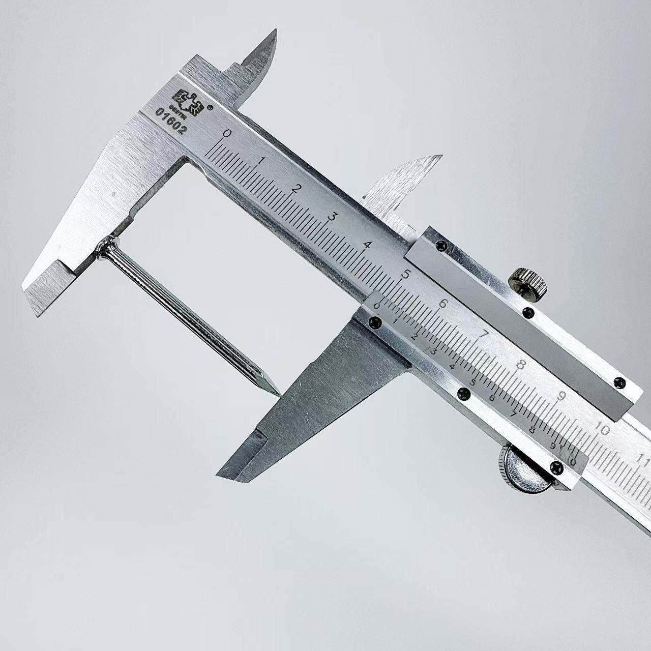 天丰水泥钉钢钉钉子墙钉圆钉铁钉洋钉木工钉混凝土钉相框钉挂画钉详情4