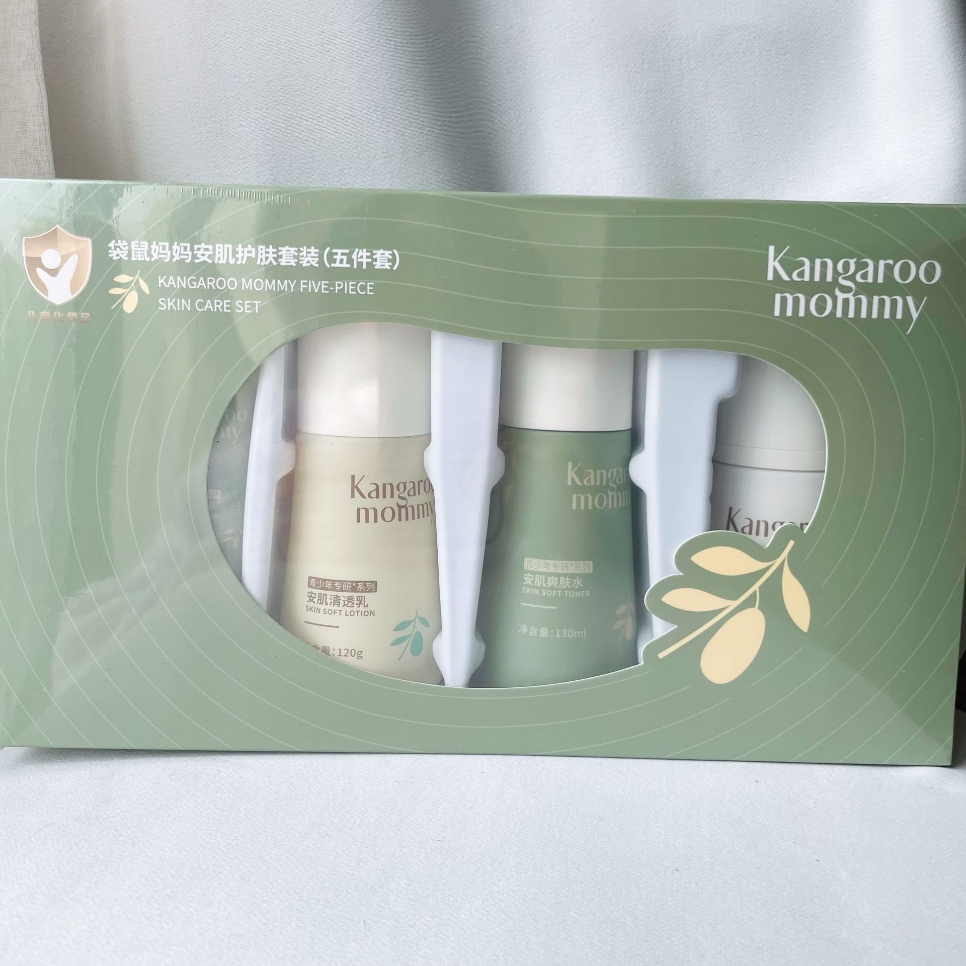 袋鼠妈妈青少年护肤品套装爽肤水 清透乳 清润霜 泡泡洁面 洁面乳详情4