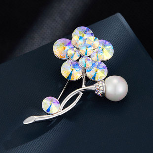 Light luxury daily commuting style zirconium hollowed-out flower brooch, copper alloy inlaid zircon high-end fashion pin brooch pic 2