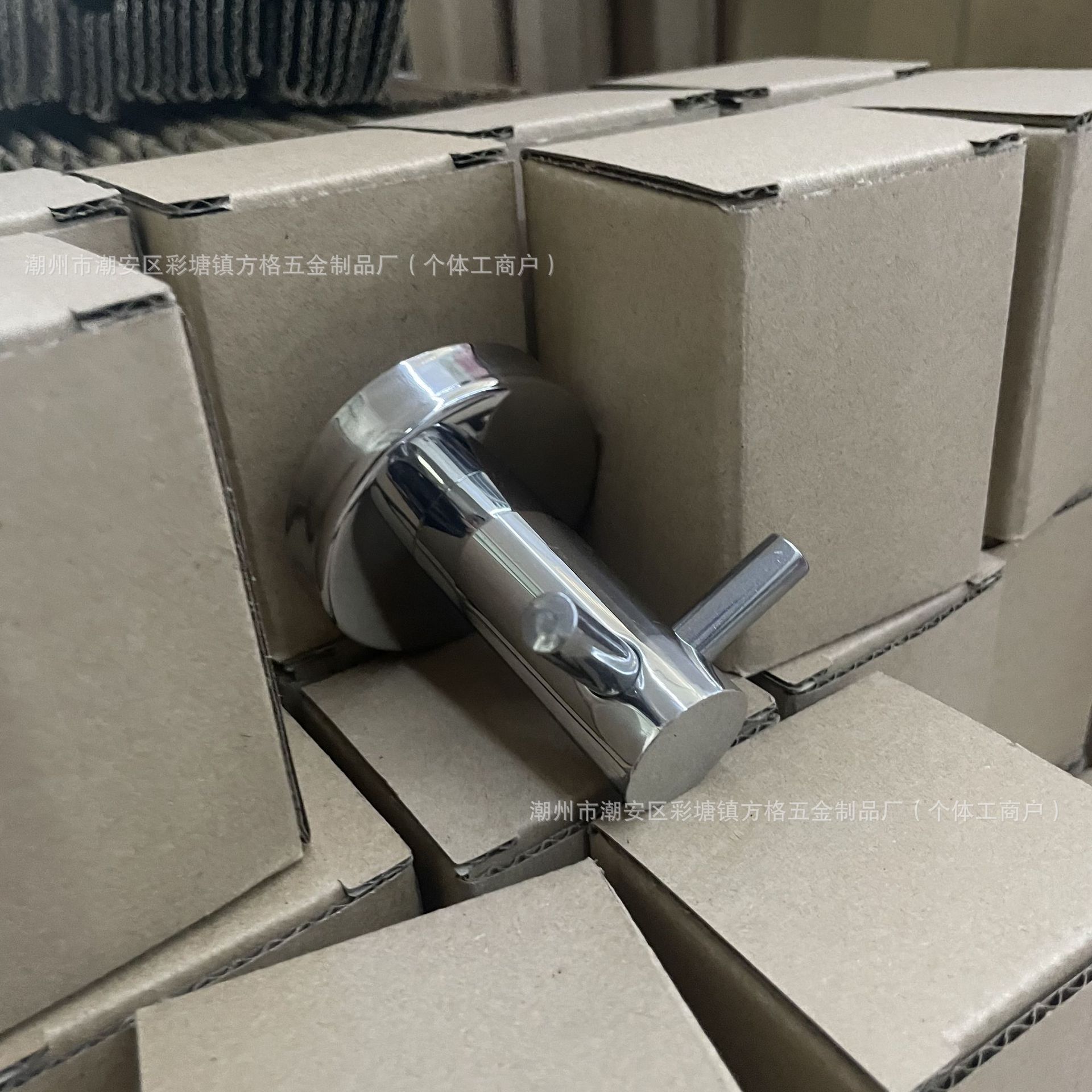 酒店工程304不锈钢卫生间单个挂钩衣服免打孔壁挂衣帽钩子挂墙详情13