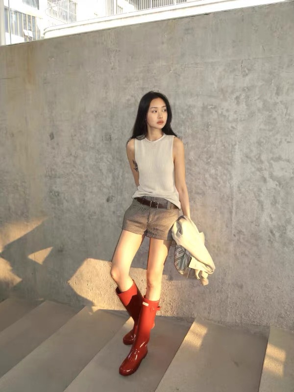 新款百搭多色亚麻棉感粗针织肌理颗粒半高领卷边毛织无袖背心5111详情29