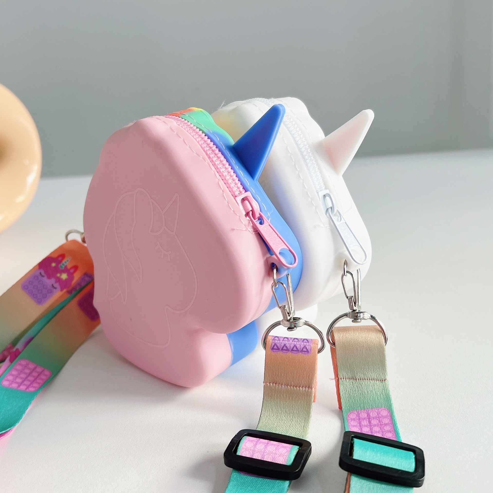 灭鼠先锋独角兽包包跨境新品儿童单肩斜挎包硅胶零钱包卡通泡泡包详情3