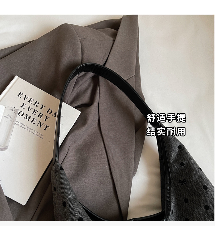 通勤大容量女包新款流行波点单肩包时尚百搭托特水桶包都市斜挎包详情5