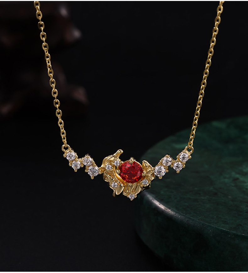 卓恒甄选S925银项饰不规则月亮镶嵌鸽血红莫桑东方复古绝美项链详情7