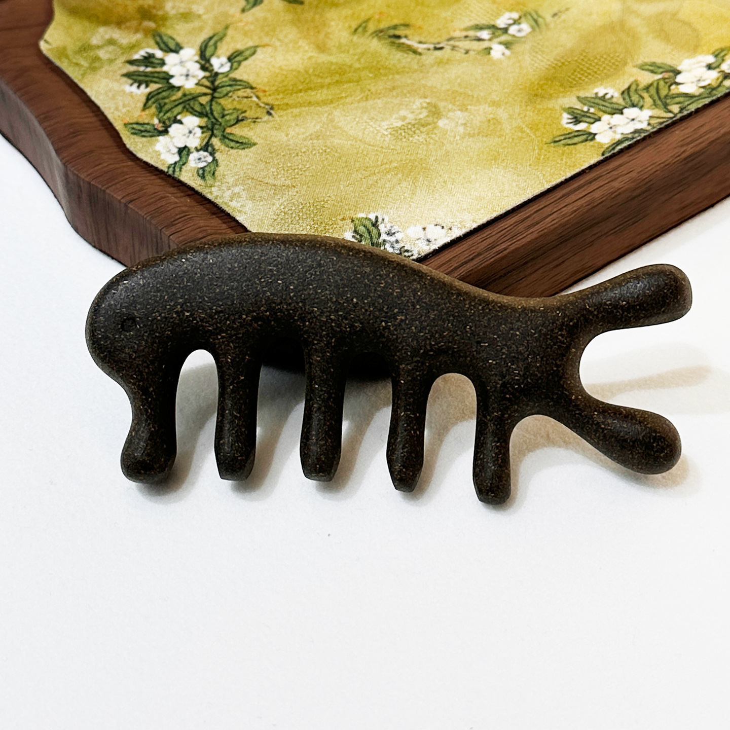 合香珠爆款何首乌按摩梳天然中药养发草药梳工艺品礼品木质梳子批发详情14