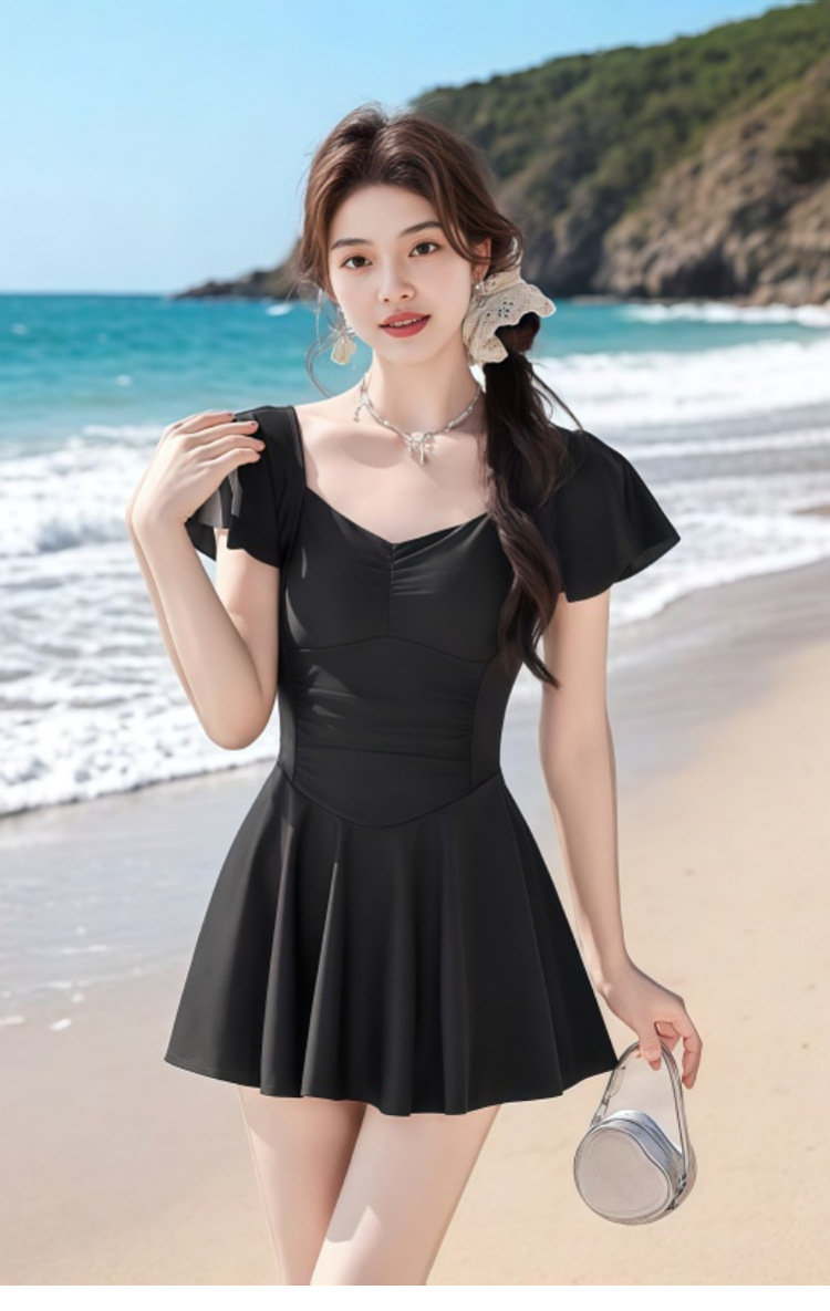 吊带连体泳衣女纯欲风高级感保守显瘦遮肉韩版少女温泉海边游泳衣详情12