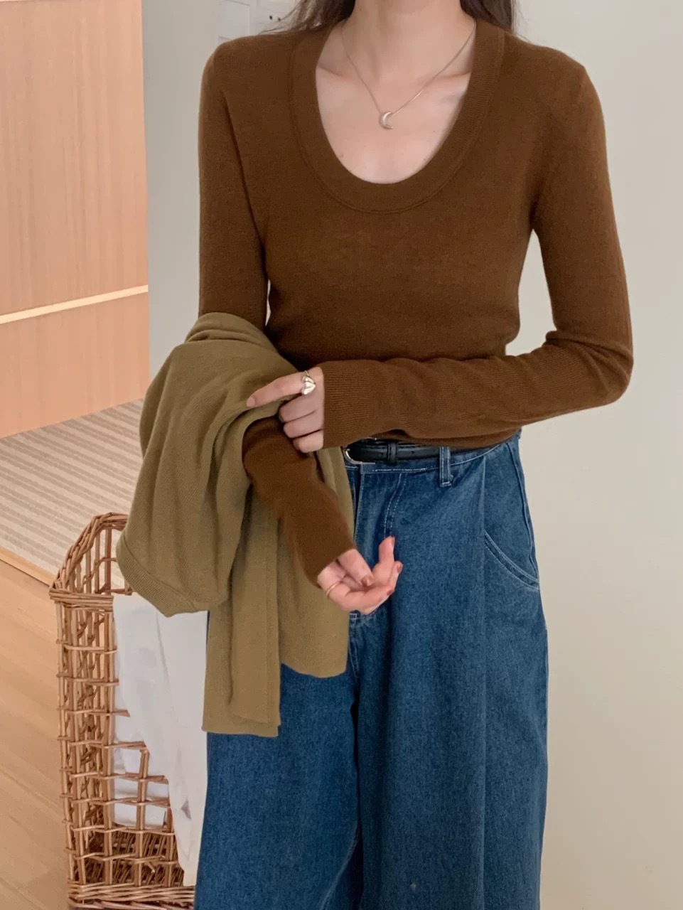 早秋新款100羊毛U领韩系纯色时尚简约针织弹力打底衫百搭女毛衣潮详情22