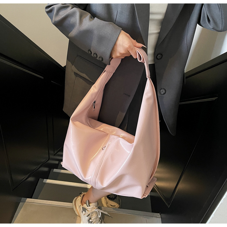 大容量腋下包女2025新款春夏季休闲百搭单肩斜挎包流行通勤饺子包详情18