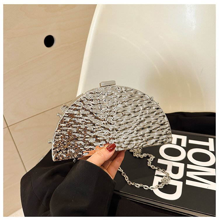 晚宴包金属2024夏季新款盒子女包链条单肩斜挎包褶皱跨镜女手机包详情46