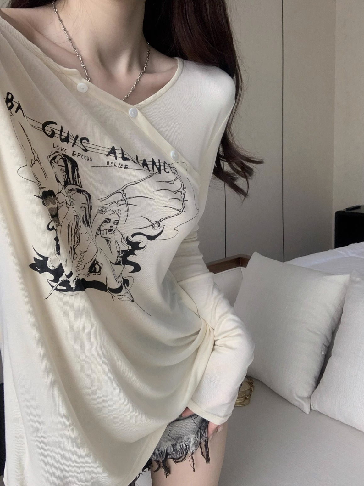 卡通印花长袖T恤女春秋新款薄款防晒罩衫小众宽松复古设计感上衣详情4