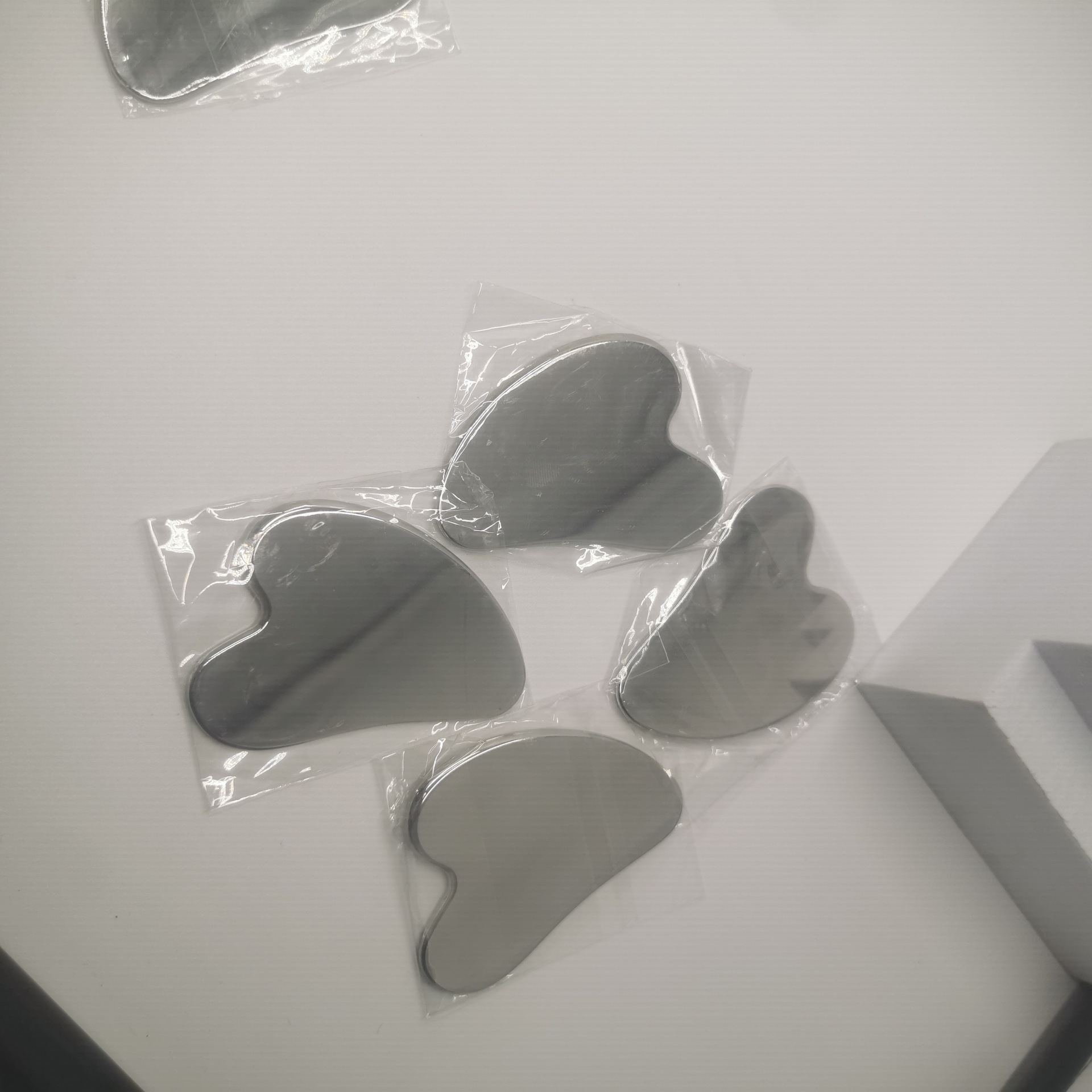 刮痧板不锈钢刮痧金属脸部心形提拉手指板大号紧致片按摩工具肩颈详情14