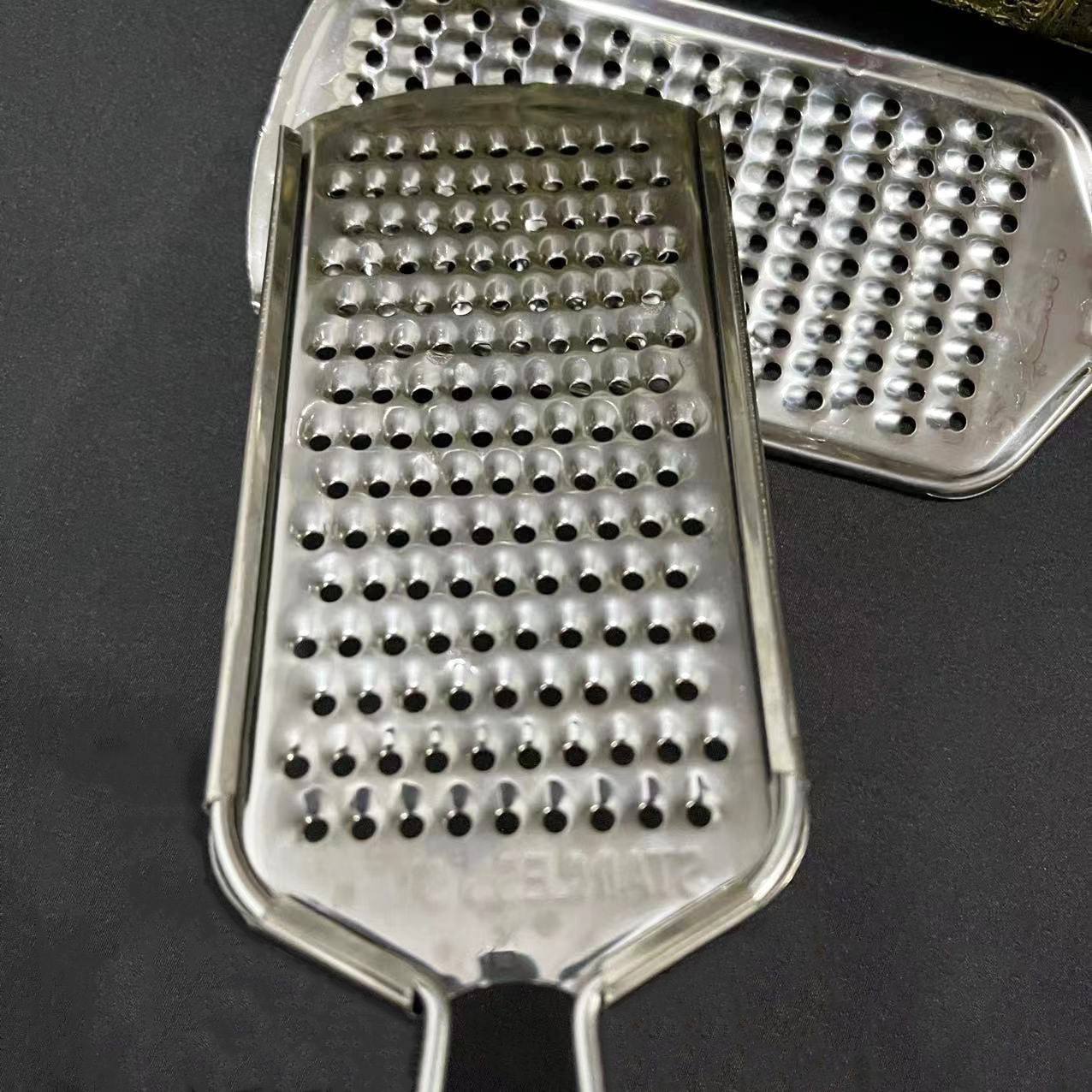 【 Zone 2-7 】 Long-handled grater 20 yuan per bundle 1000 yuan per box Kitchenware Vegetable cutter, potato shreder, grater and slicer, radish and potato grater, grater board, insert shreds 1 yuan pic 7