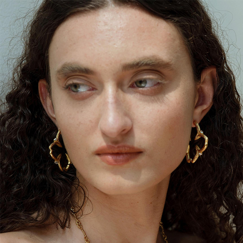 立体镂空枝干花卉耳环女夏季轻奢小众设计高级感复古夸张耳圈耳饰详情10