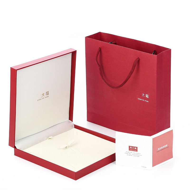 新款八角周大福首饰盒黄金对戒指项链盒子猪牌龙凤手镯手链包装盒详情13