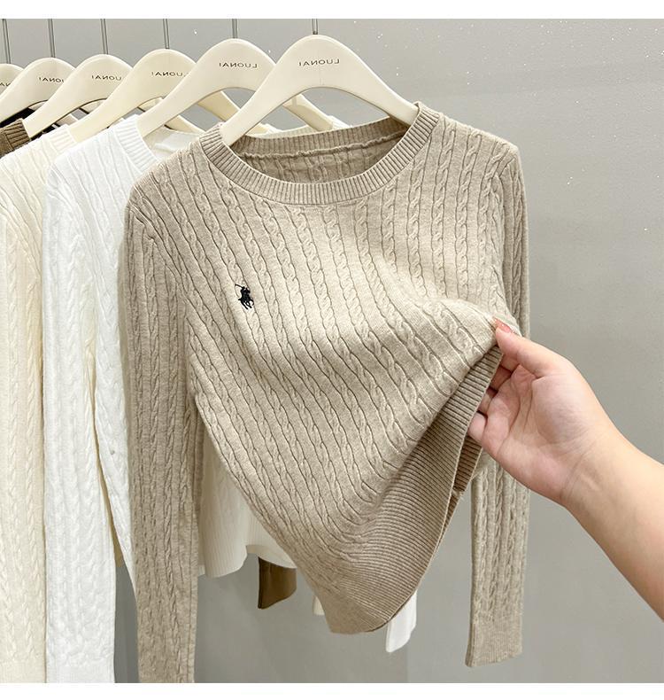 A loose embroidered knitted base layer for women can be paired with a new autumn and winter stylish long-sleeved white sweater with a twist pattern pic 16