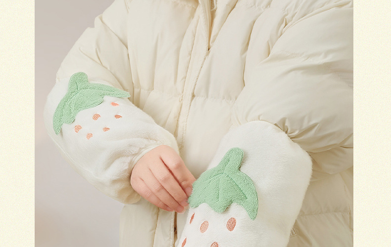 Winter cute strawberry sleeve, cartoon for girls, long adult office anti-dirt fluffy hand sleeves, plush sleeves pic 17