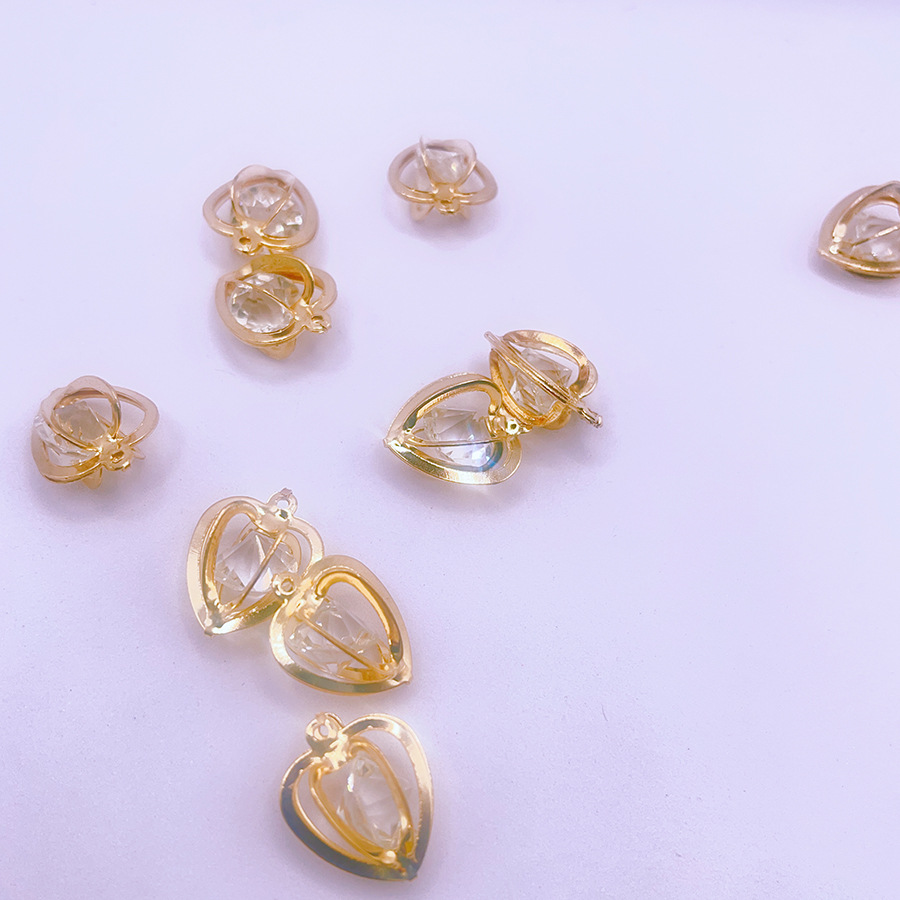 Yiwu table buckles, hotel table setting special ceramic decorative plates, high-end porcelain napkin buckles, table napkin buckles, ceramic plates, exquisite dining decorations: DIY glass diamond heart jewelry accessories, crystal diamond setting pic 4