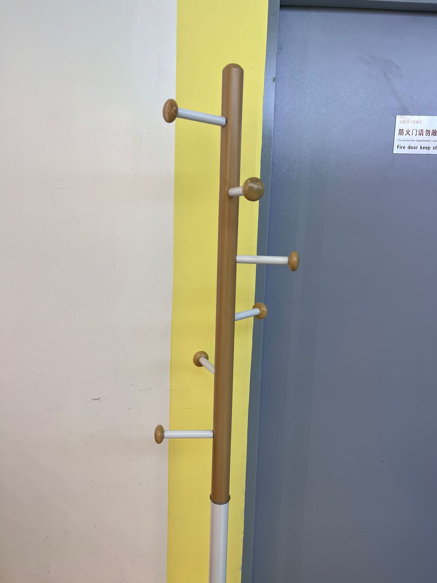 榉木铁架衣帽架，家居用品新品衣帽架详情2