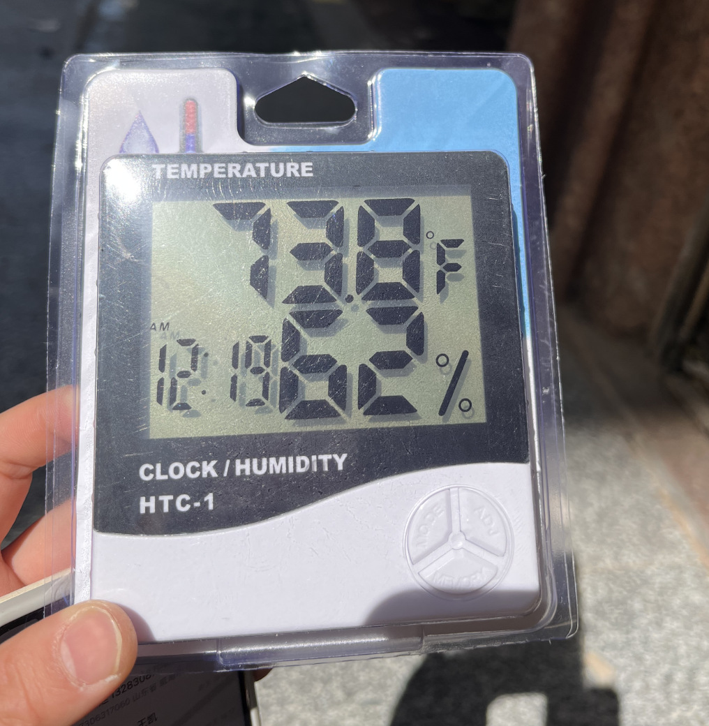 Factory direct supply of HTC-1 indoor electronic thermometer alarm clock, creative home large-screen temperature and humidity meter gift pic 19