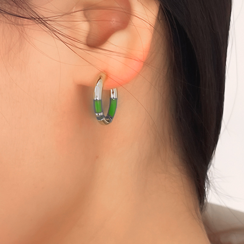 C形珐琅圈圈拼接耳环女法式轻奢小众设计感复古气质银针撞色耳圈详情29